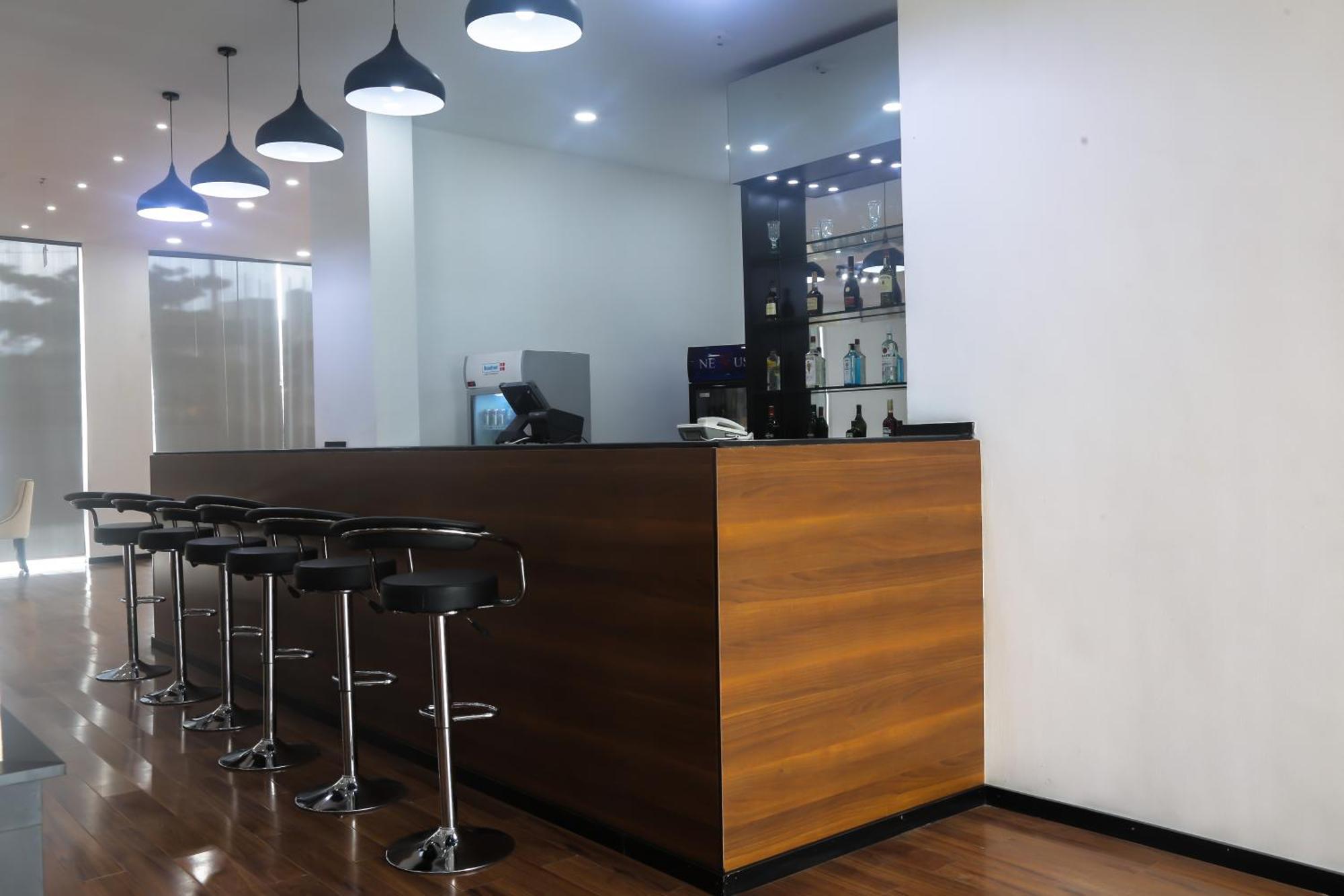 Bon Hotel Ikeja Residence Extérieur photo