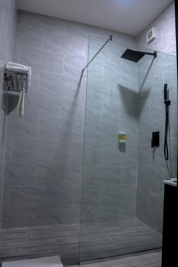 Bon Hotel Ikeja Residence Extérieur photo